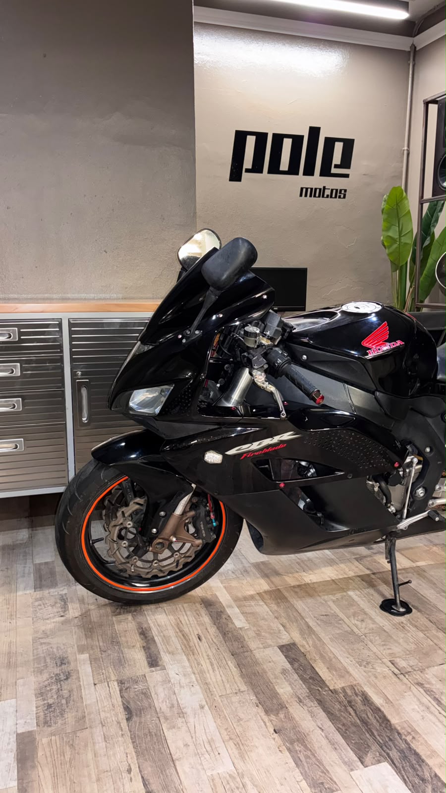 Honda CBR 1000 RR Fireblade - Imagen 3