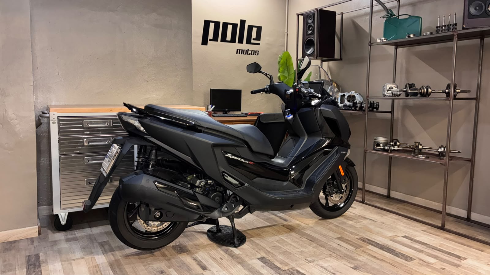 Kymco Superdink GT 350 - Imagen 5