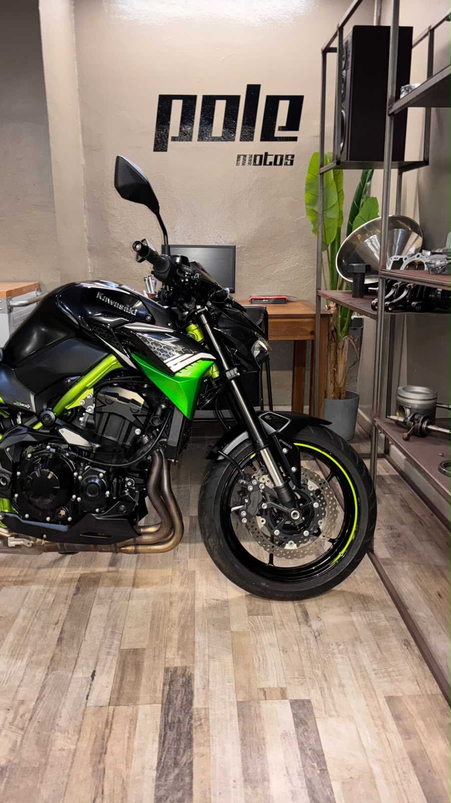 Kawasaki Z900 Full - Imagen 4