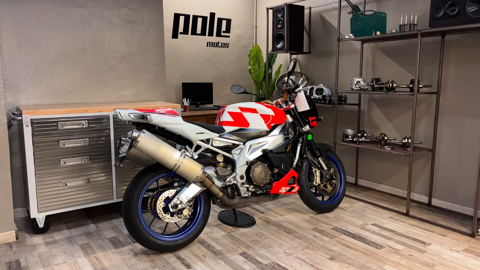 Aprilia Tuono 1000 - Imagen 5