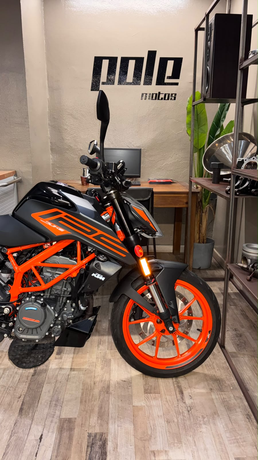 Ktm Duke 125 - Imagen 4