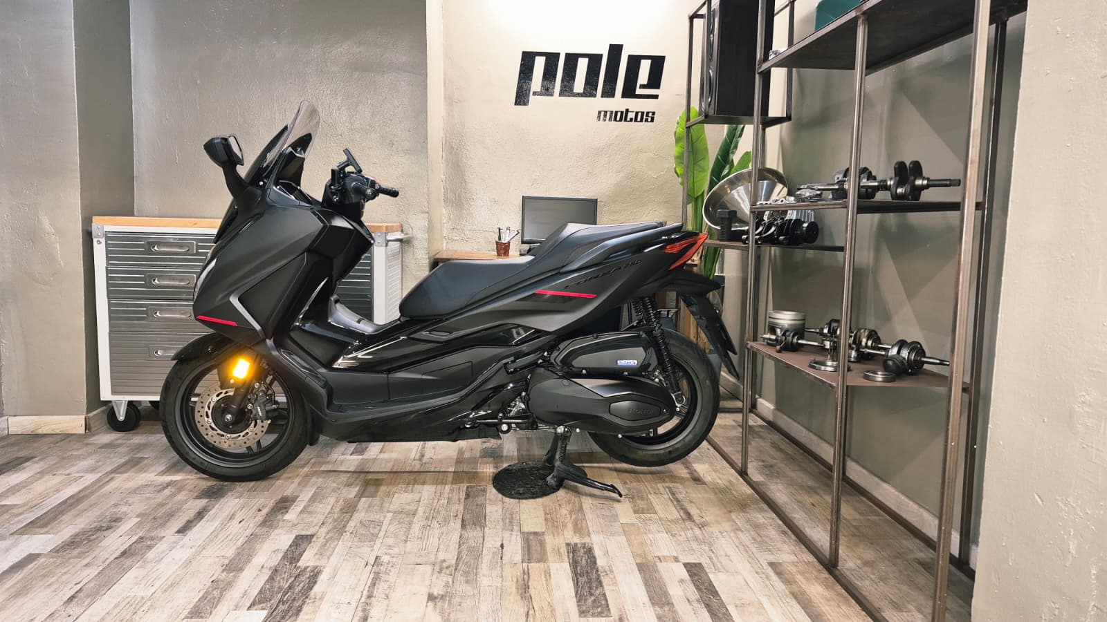 Honda Forza 350