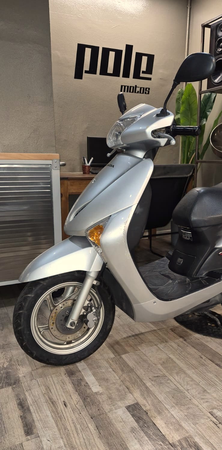 Honda Lead 110 - Imagen 3